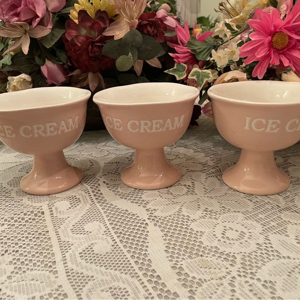 Three Grace’s Teaware Pink Ice Cream Cups
